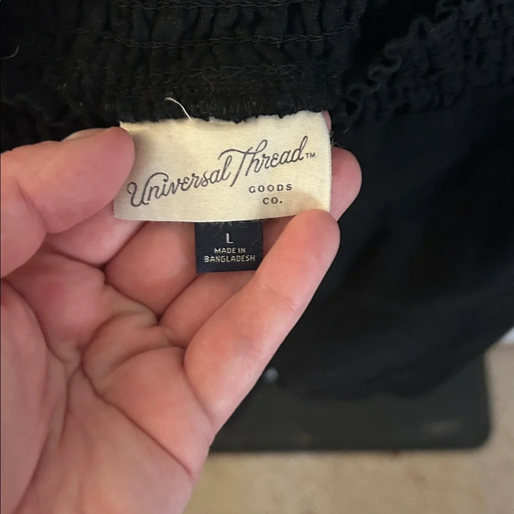 Universal Thread Shorts - Picture 5 of 6